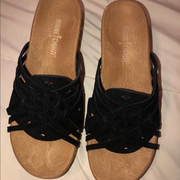 Minnetonka wedges - Picture 2 of 2